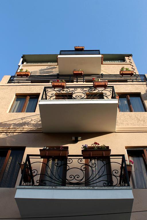 Hotel Phaliashvili Батуми Екстериор снимка