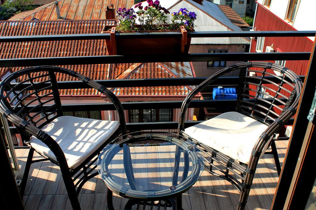 Hotel Phaliashvili Батуми Екстериор снимка
